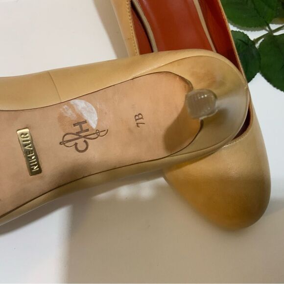 Cole Haan NikeAir Chelsea Tan Patent Leather Low Heel Pumps Size 7B - Picture 7 of 11